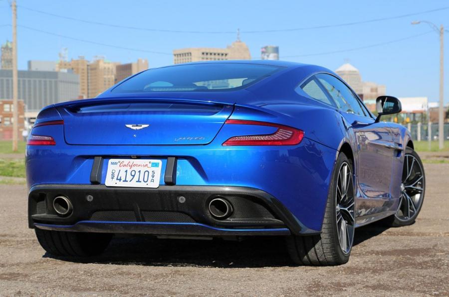  Aston Martin Vanquish 2012 года  (NA) (фото 156 из 182)